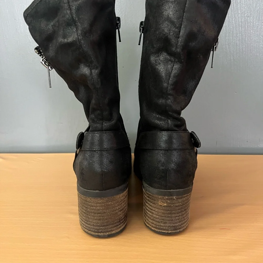 Black Women's Boots - Picture 2 of 7